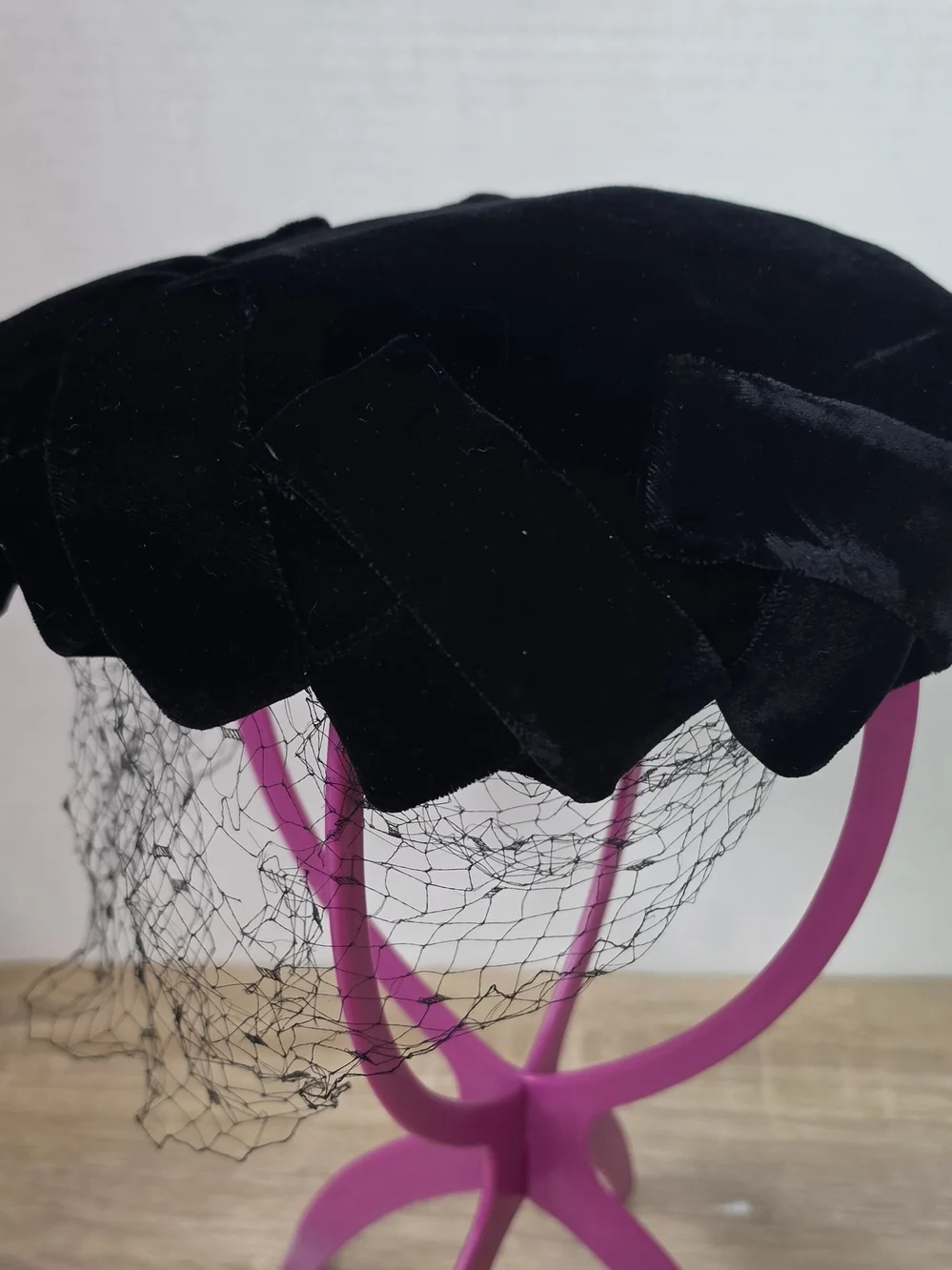 Vintage Ranleigh Fascinator Hat Black Velvet w/ Netting Size 22 Kentucky Derby